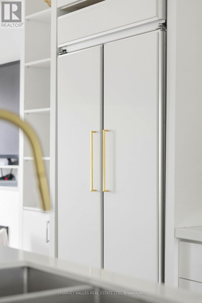 599 Soudan Avenue, Toronto, Ontario  M4S 1X1 - Photo 11 - C13020224