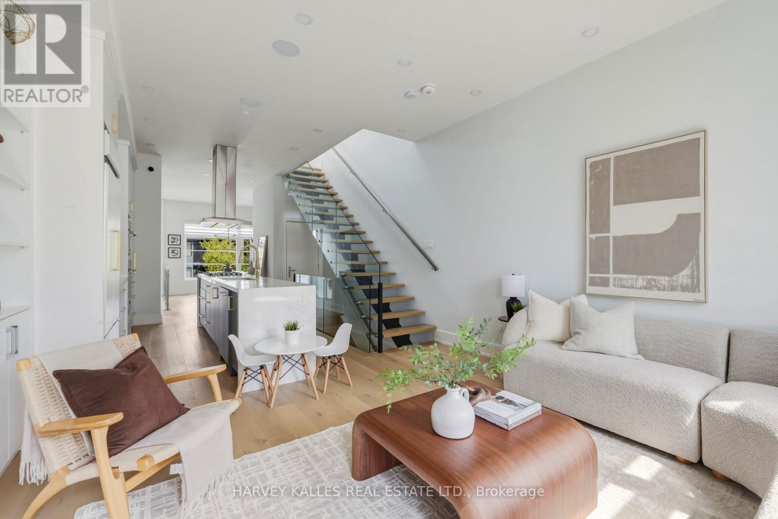 599 Soudan Avenue, Toronto, Ontario  M4S 1X1 - Photo 22 - C13020224