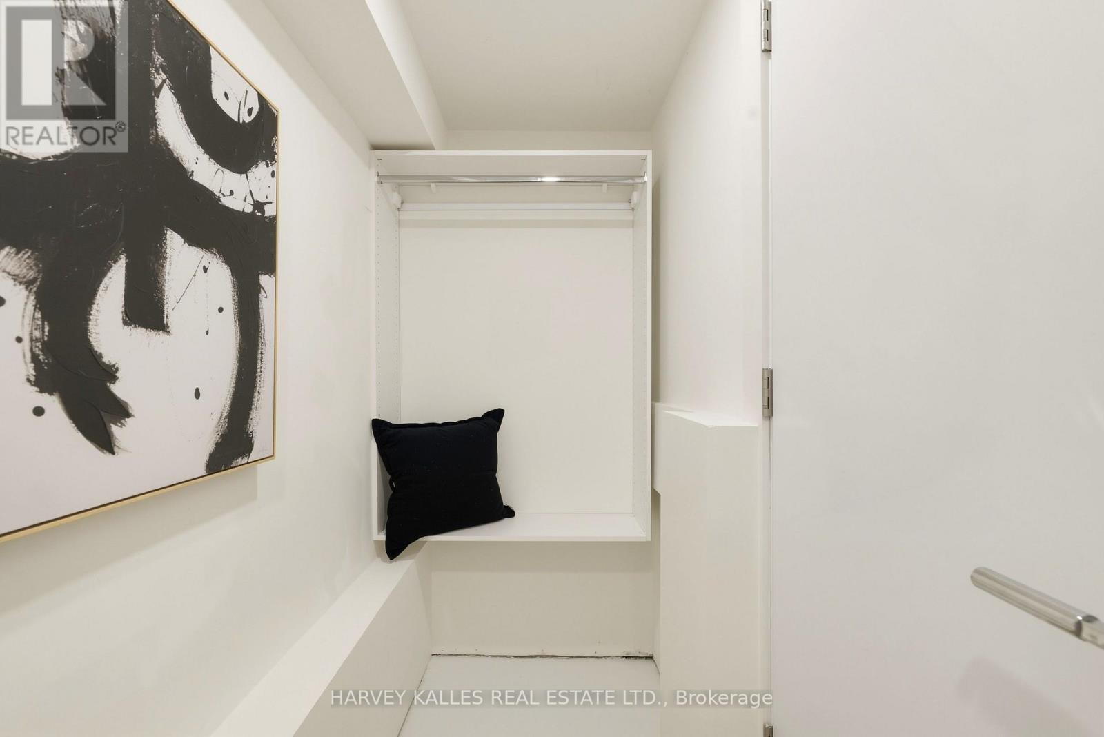 599 Soudan Avenue, Toronto, Ontario  M4S 1X1 - Photo 24 - C13020224