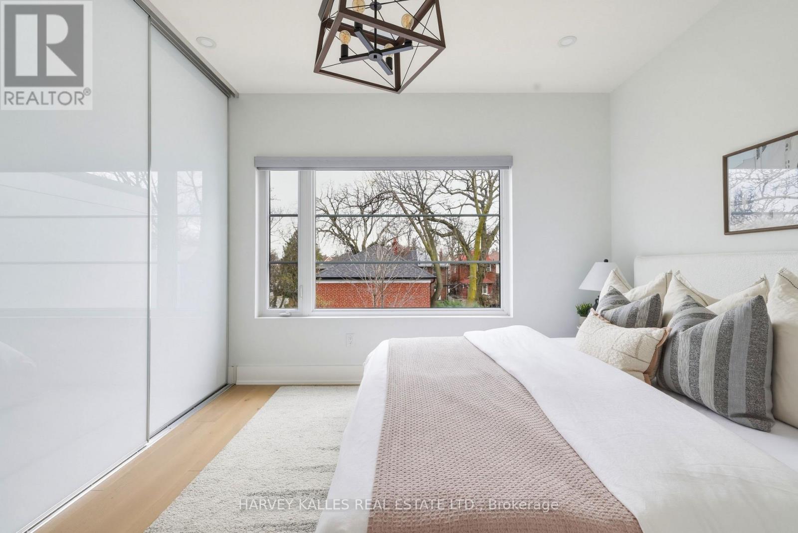 599 Soudan Avenue, Toronto, Ontario  M4S 1X1 - Photo 30 - C13020224