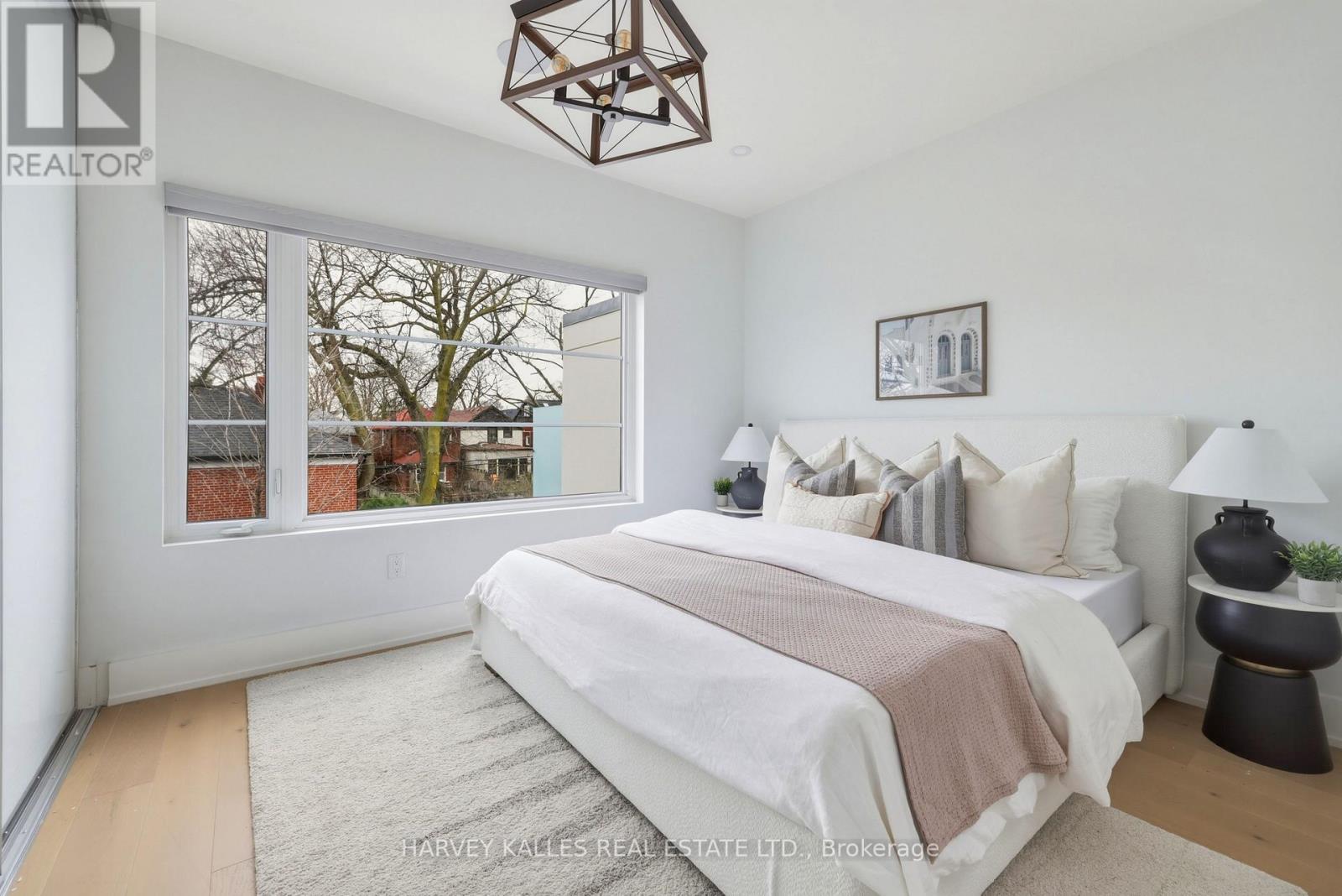 599 Soudan Avenue, Toronto, Ontario  M4S 1X1 - Photo 31 - C13020224