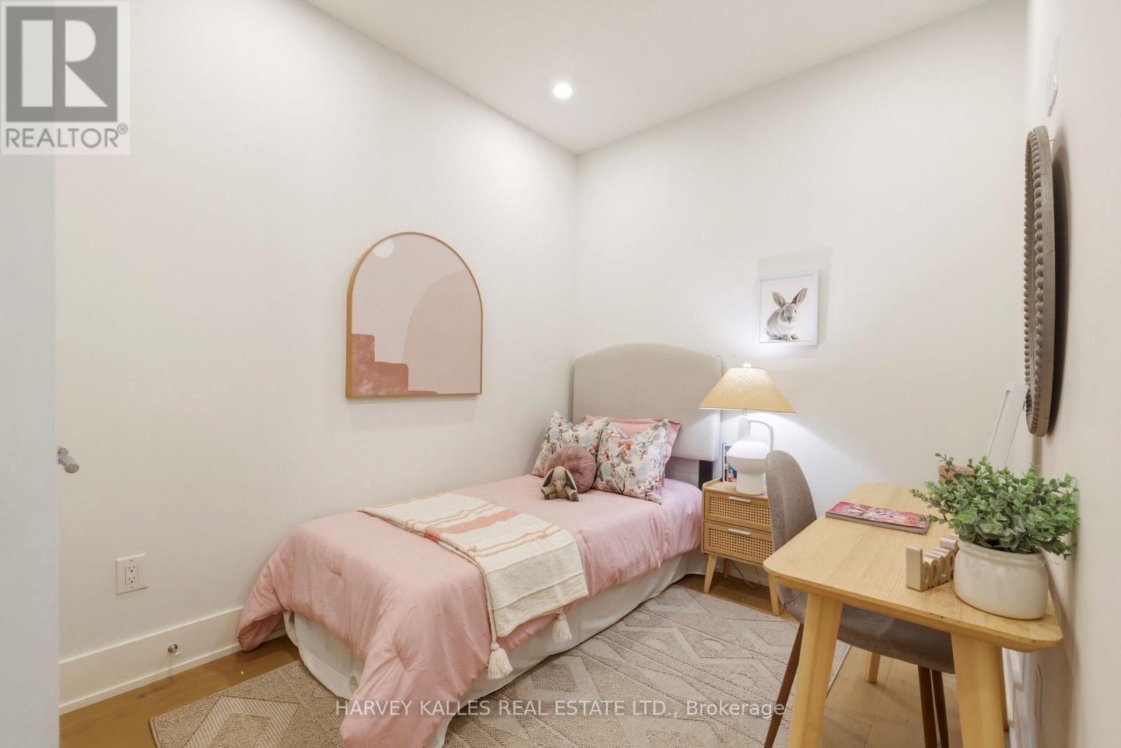 599 Soudan Avenue, Toronto, Ontario  M4S 1X1 - Photo 34 - C13020224