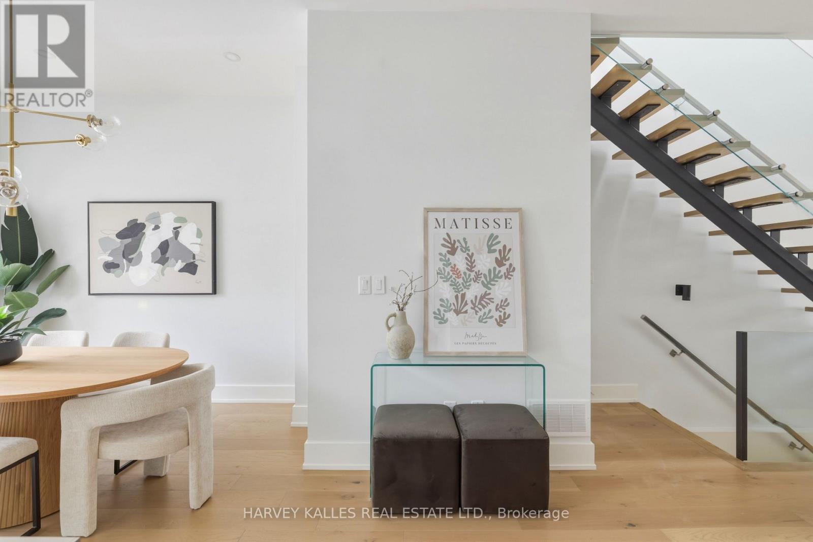 599 Soudan Avenue, Toronto, Ontario  M4S 1X1 - Photo 8 - C13020224