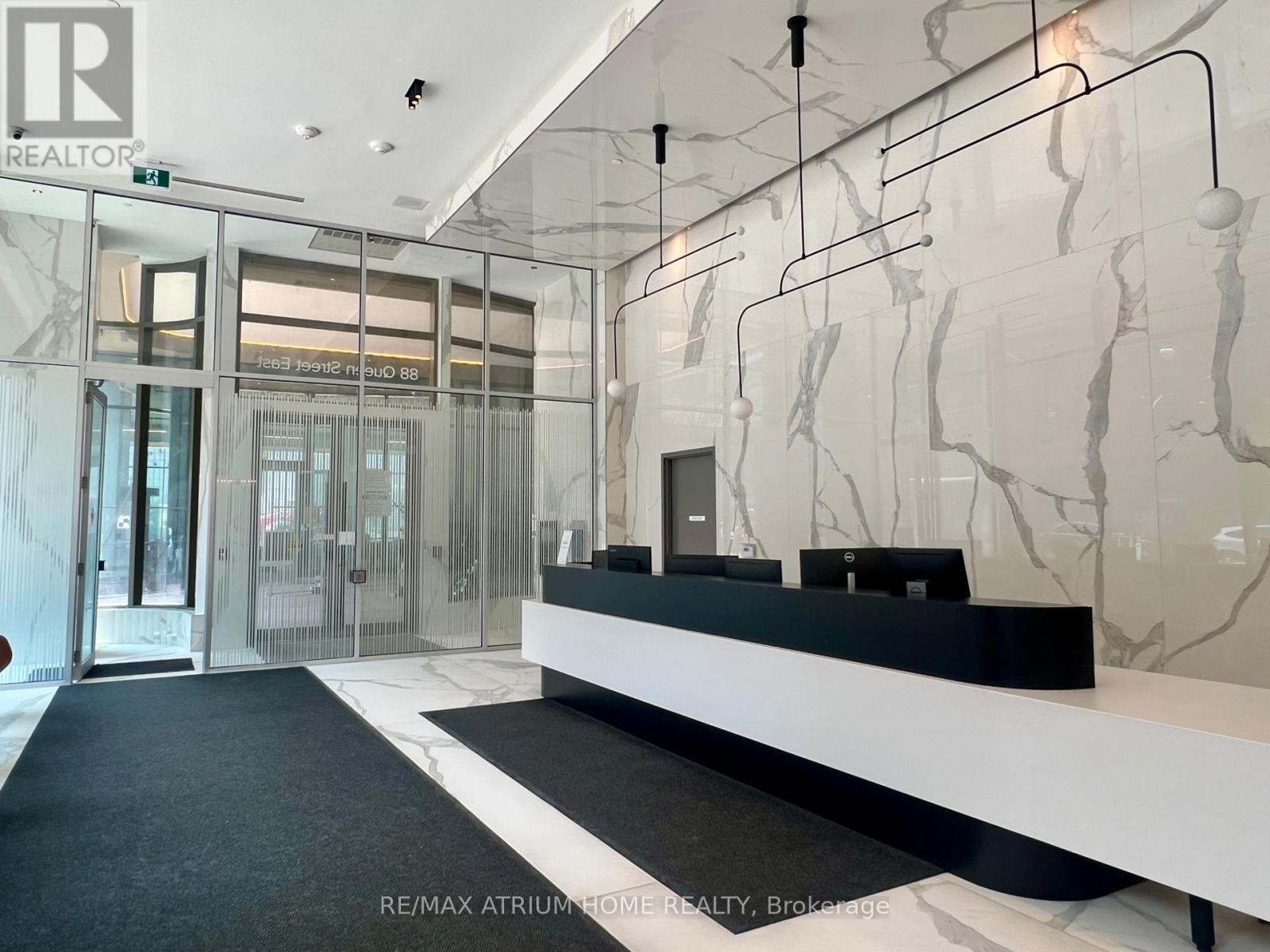 4705 - 88 Queen Street E, Toronto, Ontario  M5C 0B6 - Photo 2 - C13020356