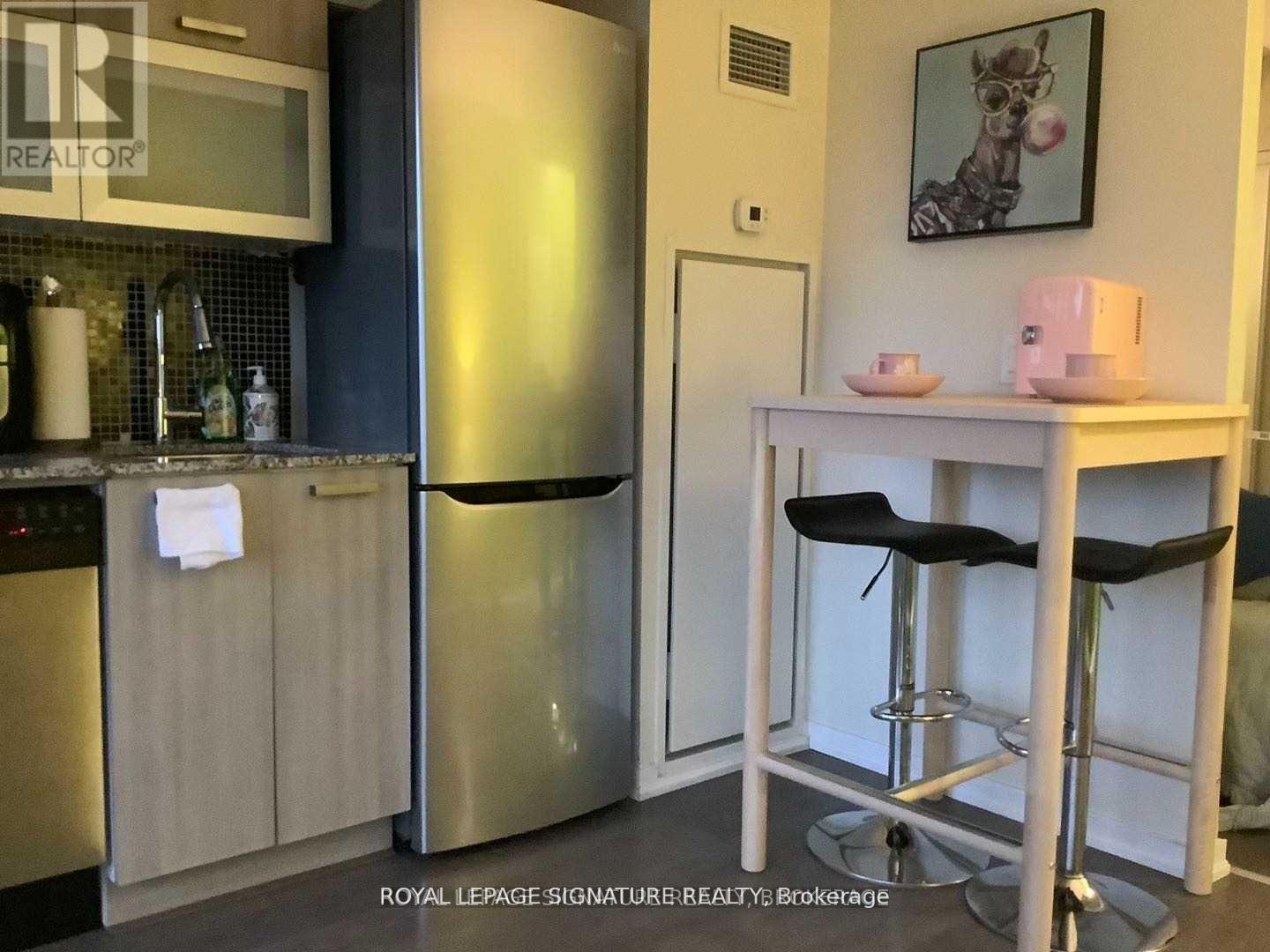 729e - 36 Lisgar Street, Toronto, Ontario  M6J 0C7 - Photo 3 - C13020404