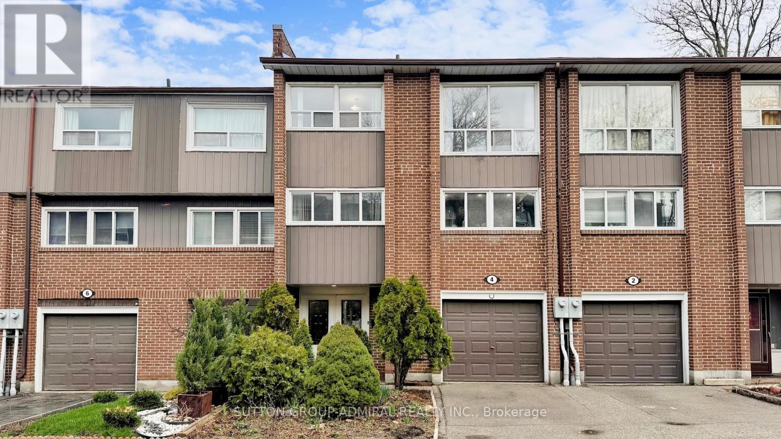 4 DOVE HAWK WAY, Toronto, Ontario