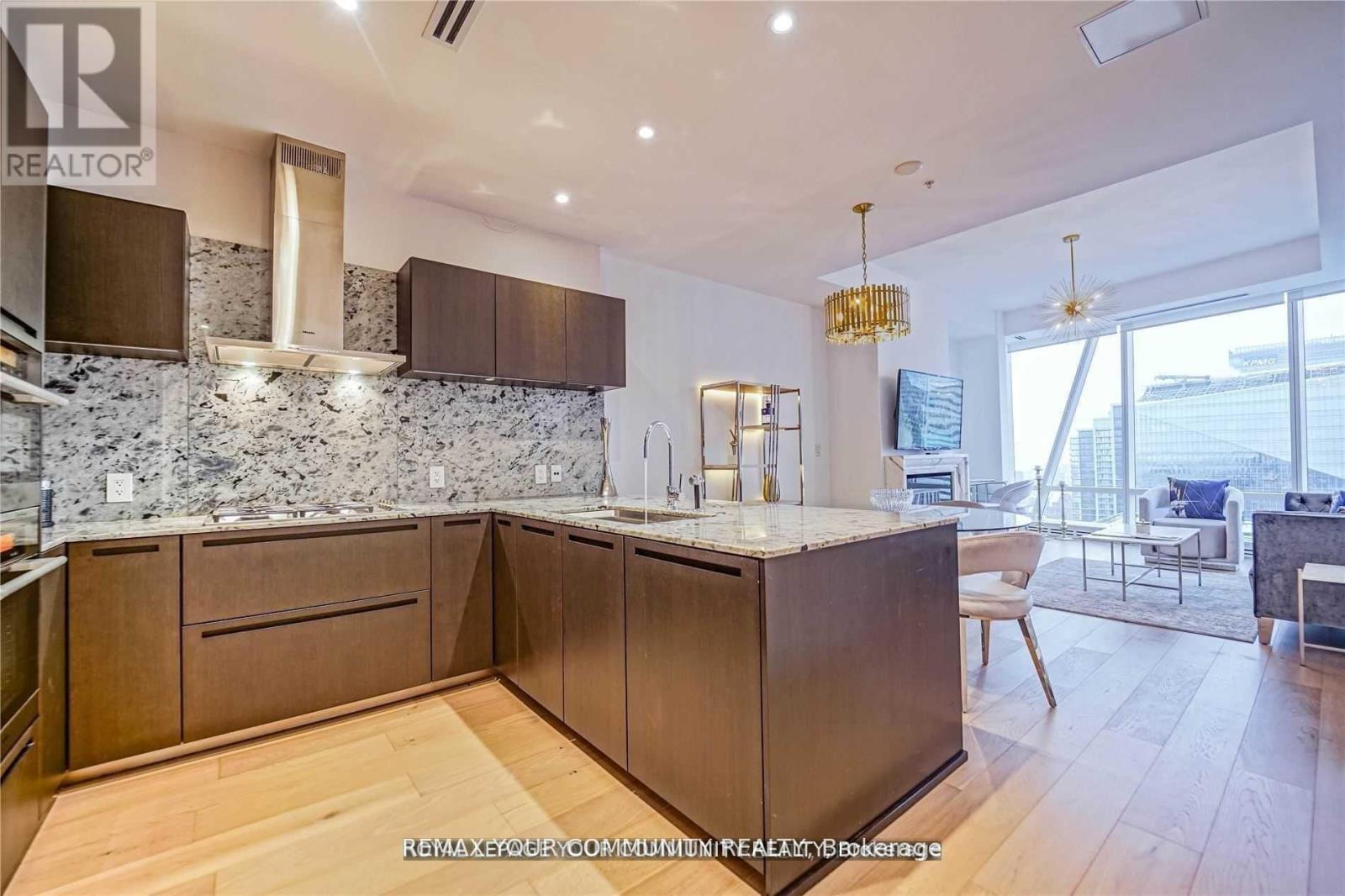 5207 - 180 University Avenue, Toronto, Ontario  M5H 0A2 - Photo 8 - C13020472