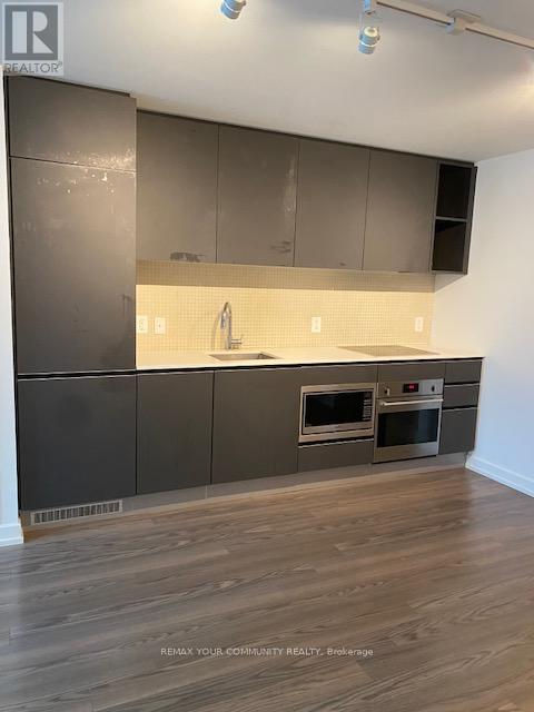 514 - 377 Madison Avenue, Toronto, Ontario  M4V 3E1 - Photo 12 - C13020520