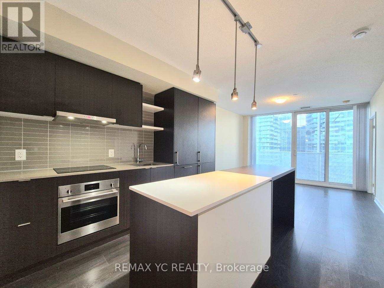 2909 - 100 Harbour Street, Toronto, Ontario  M5J 0B5 - Photo 2 - C13020540