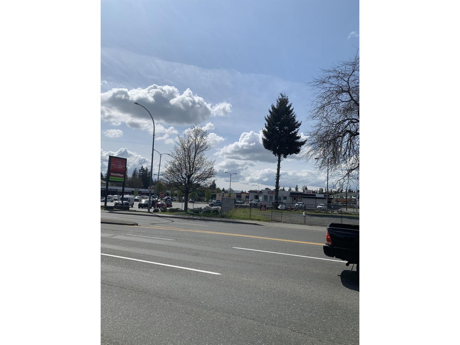 31992 South Fraser Way, Abbotsford, British Columbia  V2T 1V6 - Photo 1 - C8078037