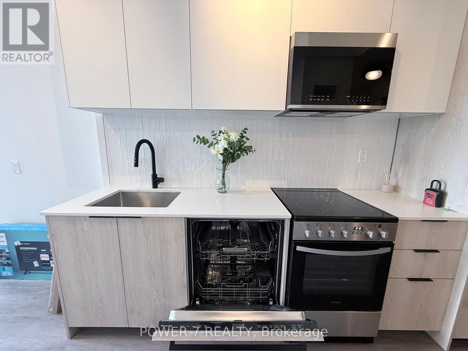 429 - 1635 Military Trail, Toronto, Ontario  M1C 1B2 - Photo 2 - E13020312