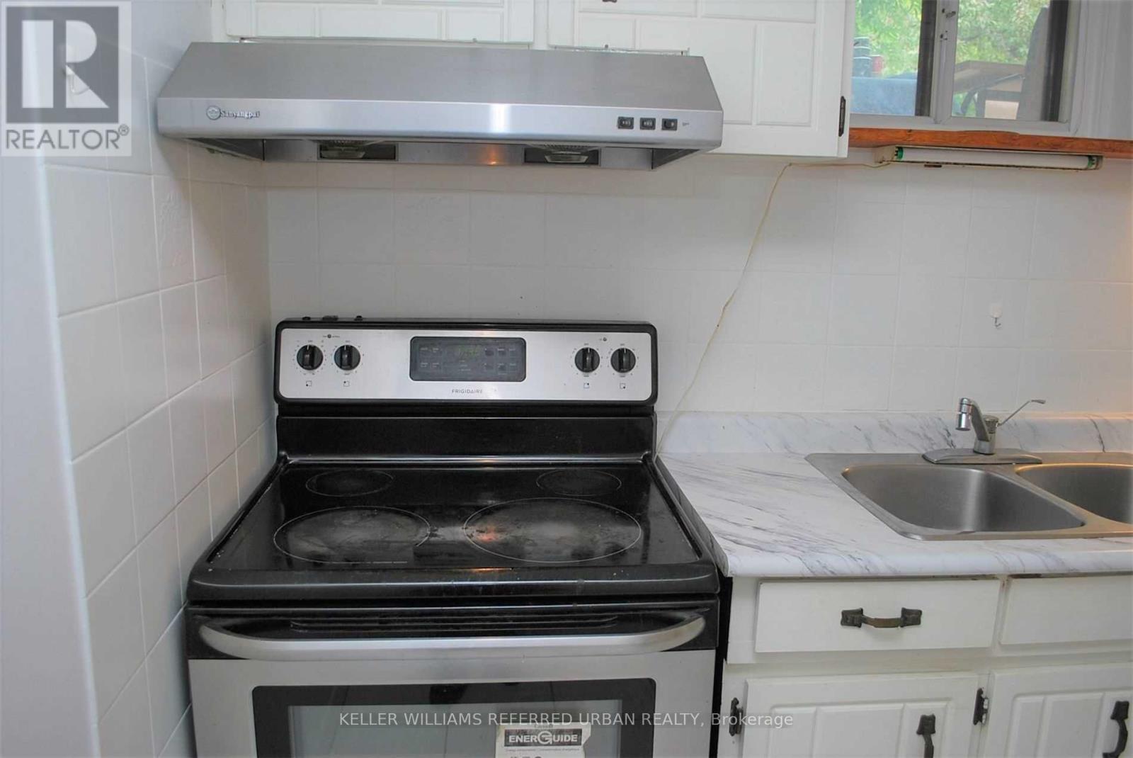 Bsmt - 53 Silvio Avenue, Toronto, Ontario  M1K 1V4 - Photo 3 - E13020474