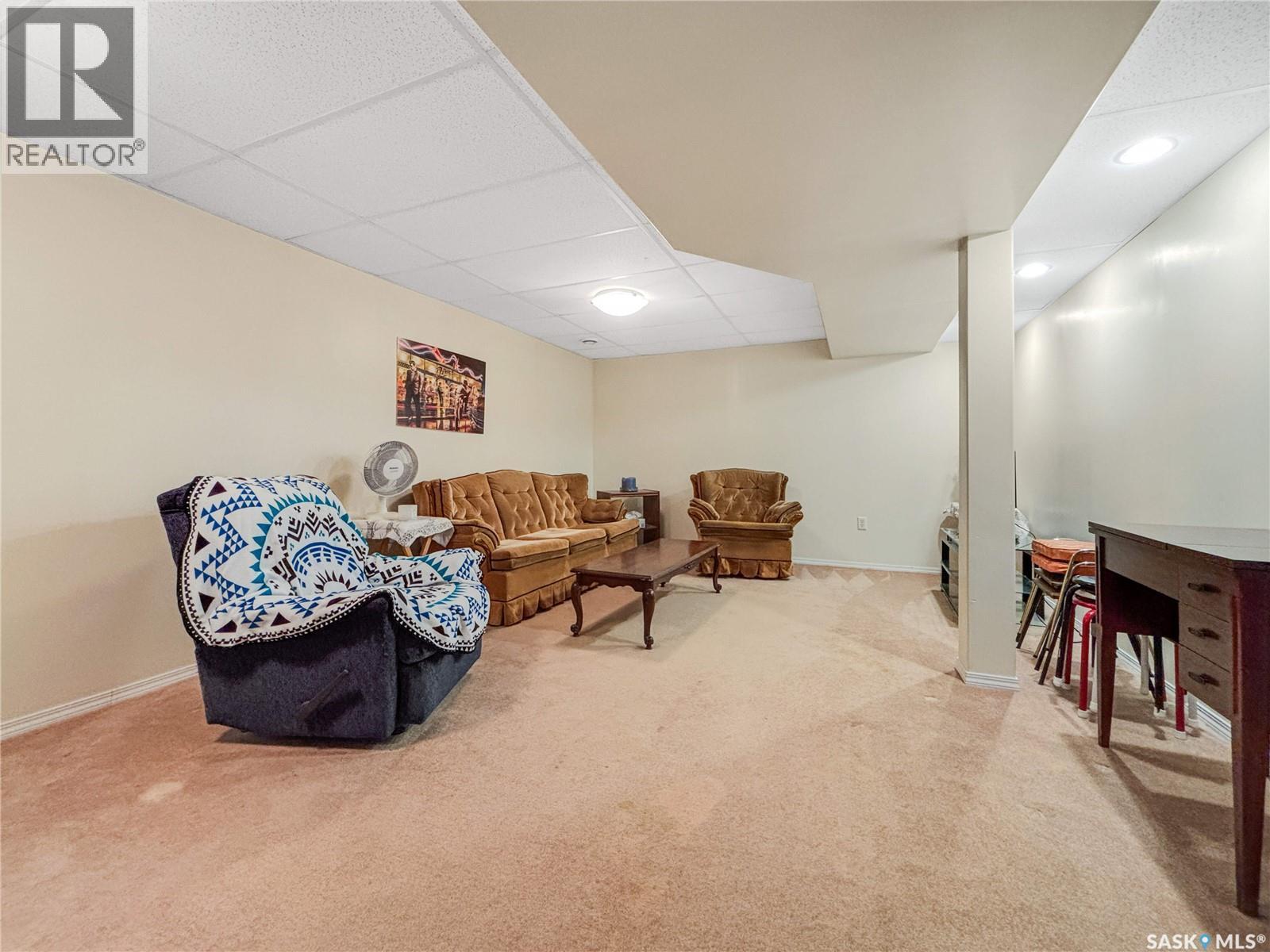 3946 Diefenbaker Drive, Saskatoon, Saskatchewan  S7L 6C6 - Photo 17 - SK033414