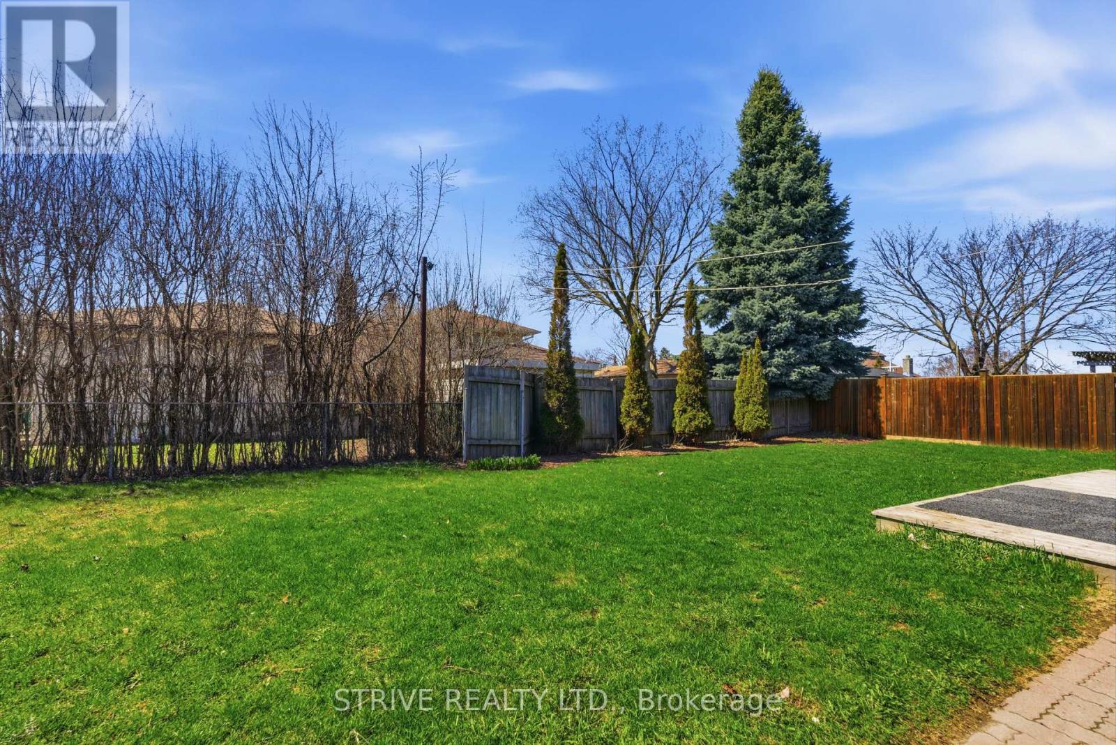 524 Lisbon Court, Oshawa, Ontario  L1J 6R3 - Photo 30 - E13020204