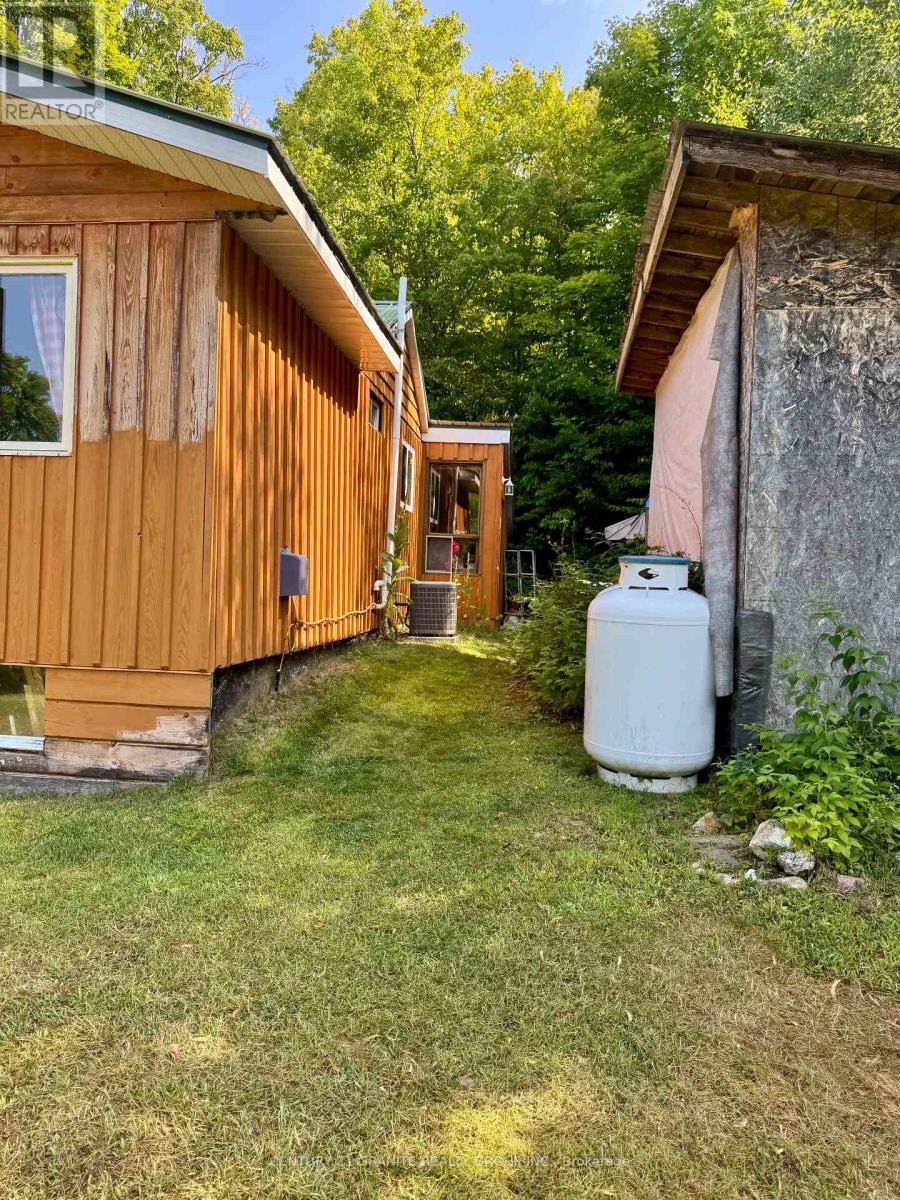 261a Copeland Lake Road, Addington Highlands, Ontario  K0H 1L0 - Photo 21 - X12792794