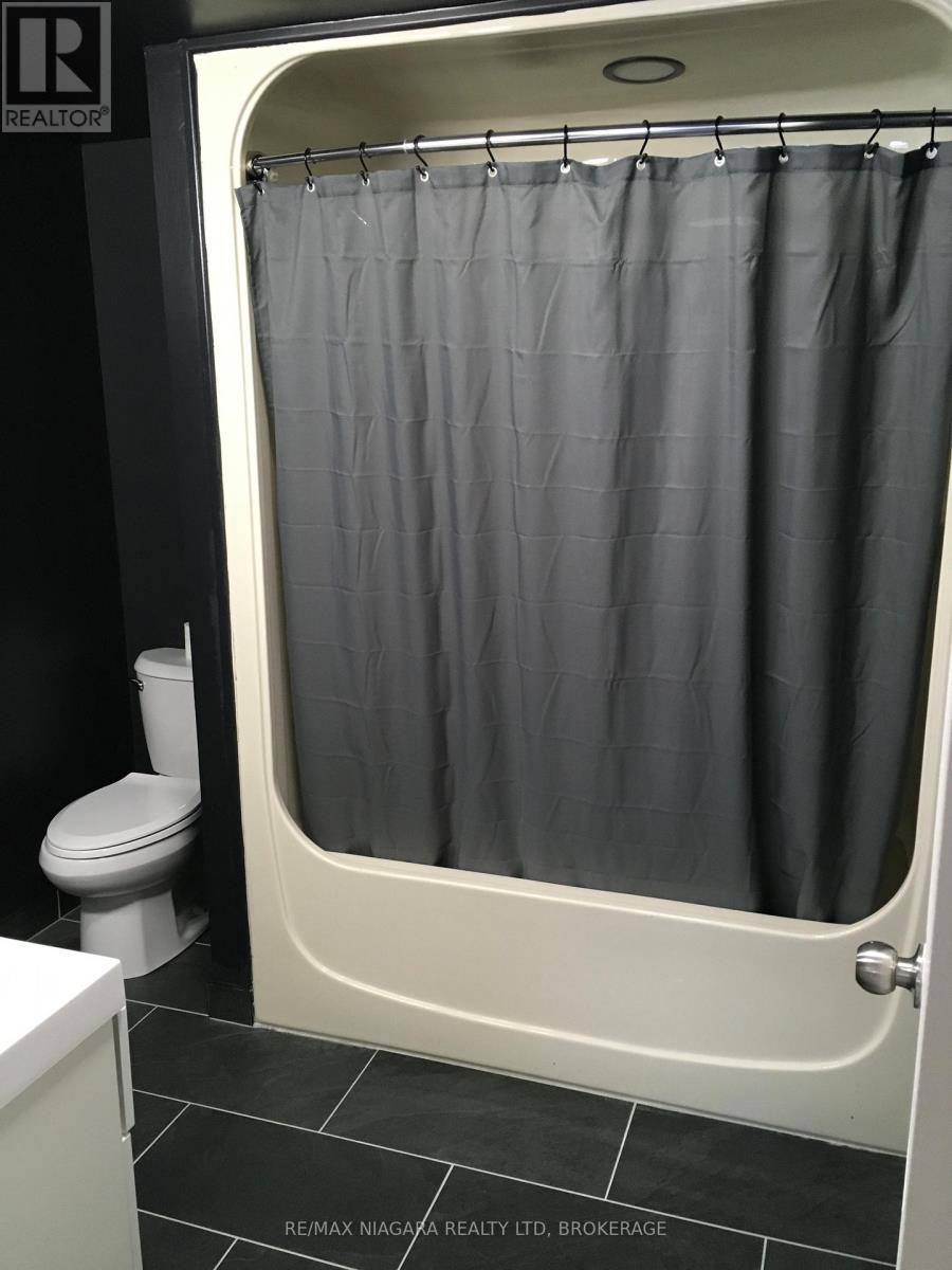 7701 Cortina Crescent, Niagara Falls, Ontario  L2H 3B4 - Photo 38 - X12940370