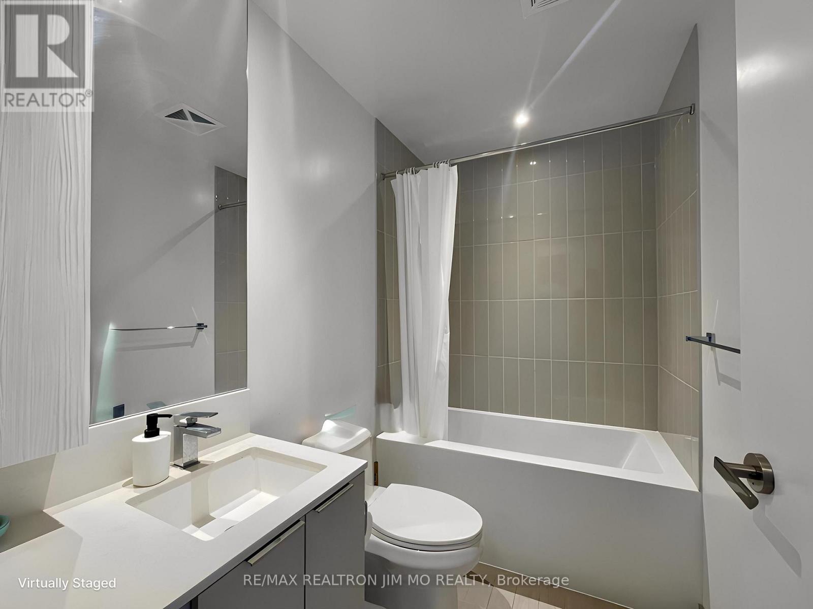 4609 - 3900 Confederation Parkway, Mississauga, Ontario  L5B 0M3 - Photo 6 - W13018016