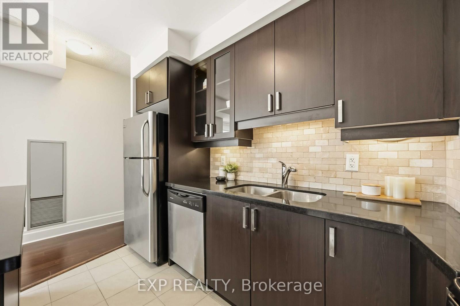 617 - 151 Upper Duke Crescent, Markham, Ontario  L6G 0E1 - Photo 18 - N13020208