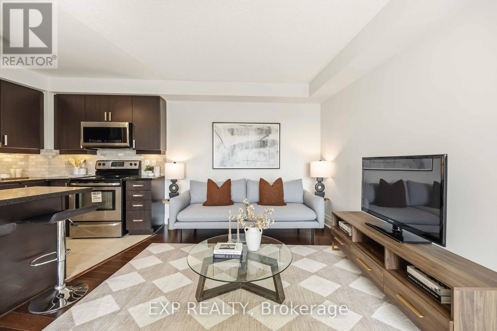 617 - 151 Upper Duke Crescent, Markham, Ontario  L6G 0E1 - Photo 3 - N13020208