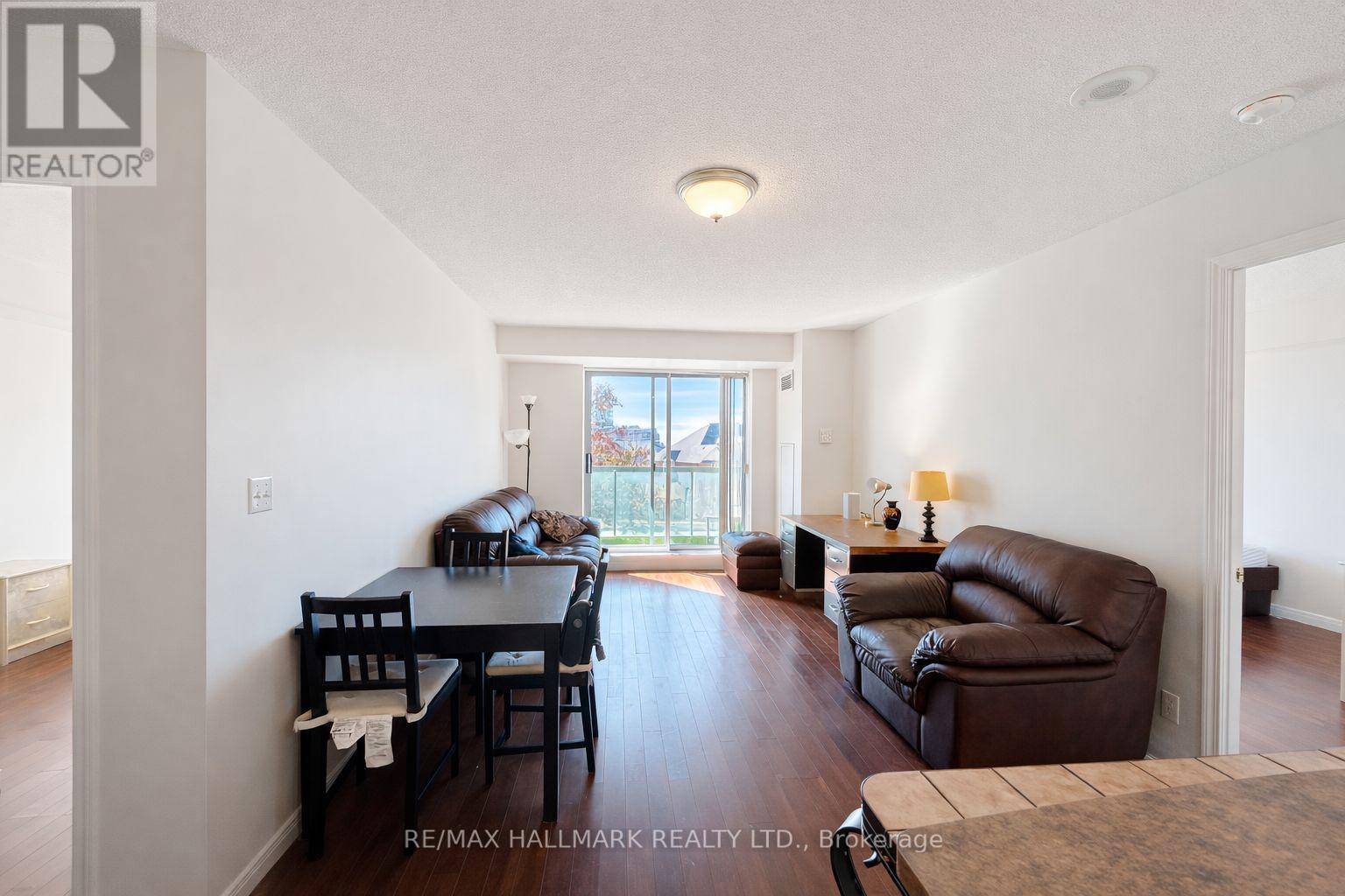 215 - 3 Ellesmere Street, Richmond Hill, Ontario  L4B 4N2 - Photo 2 - N13020226