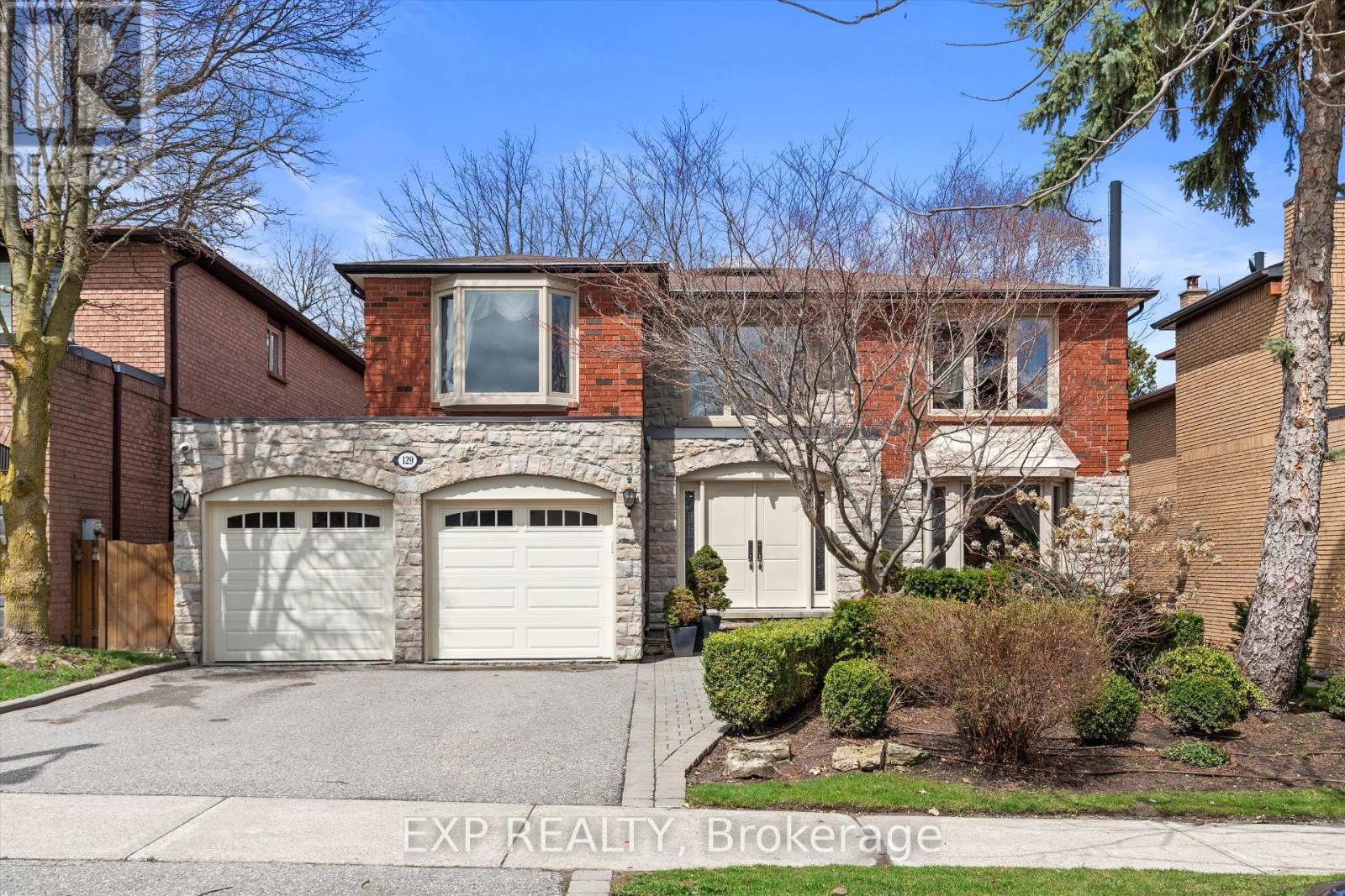129 Rose Green Drive, Vaughan, Ontario  L4J 4R6 - Photo 2 - N13020320