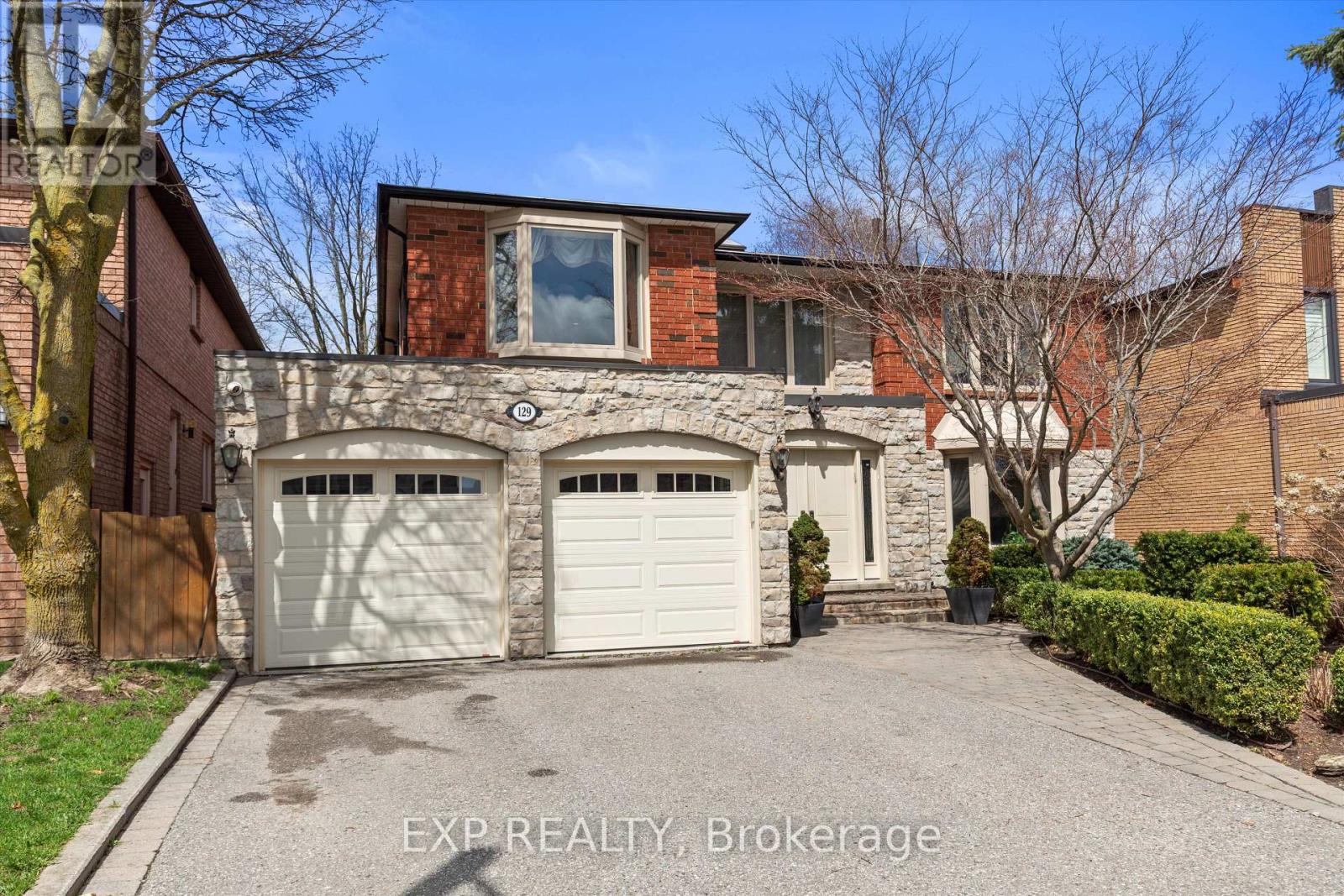 129 Rose Green Drive, Vaughan, Ontario  L4J 4R6 - Photo 3 - N13020320