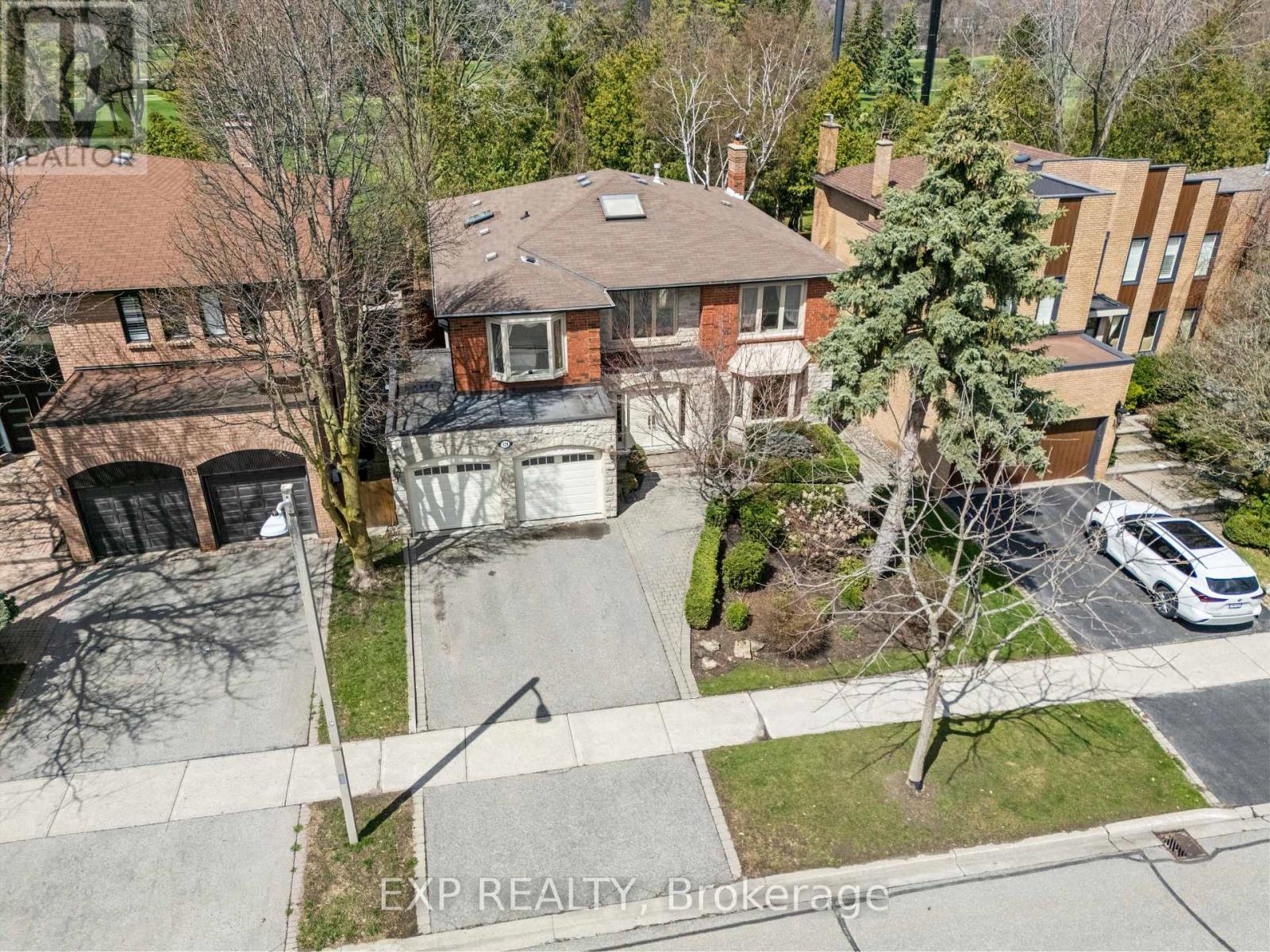 129 Rose Green Drive, Vaughan, Ontario  L4J 4R6 - Photo 4 - N13020320