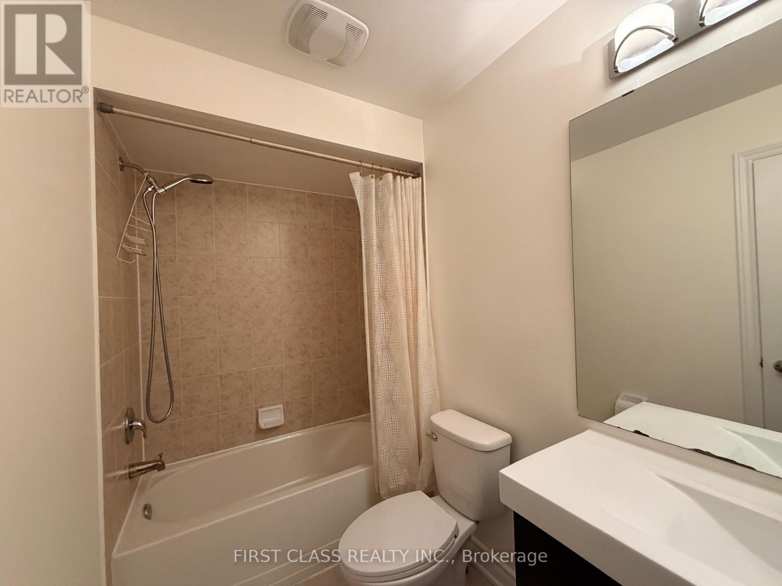 70 Livante Court, Markham, Ontario  L6C 1J5 - Photo 15 - N13020330