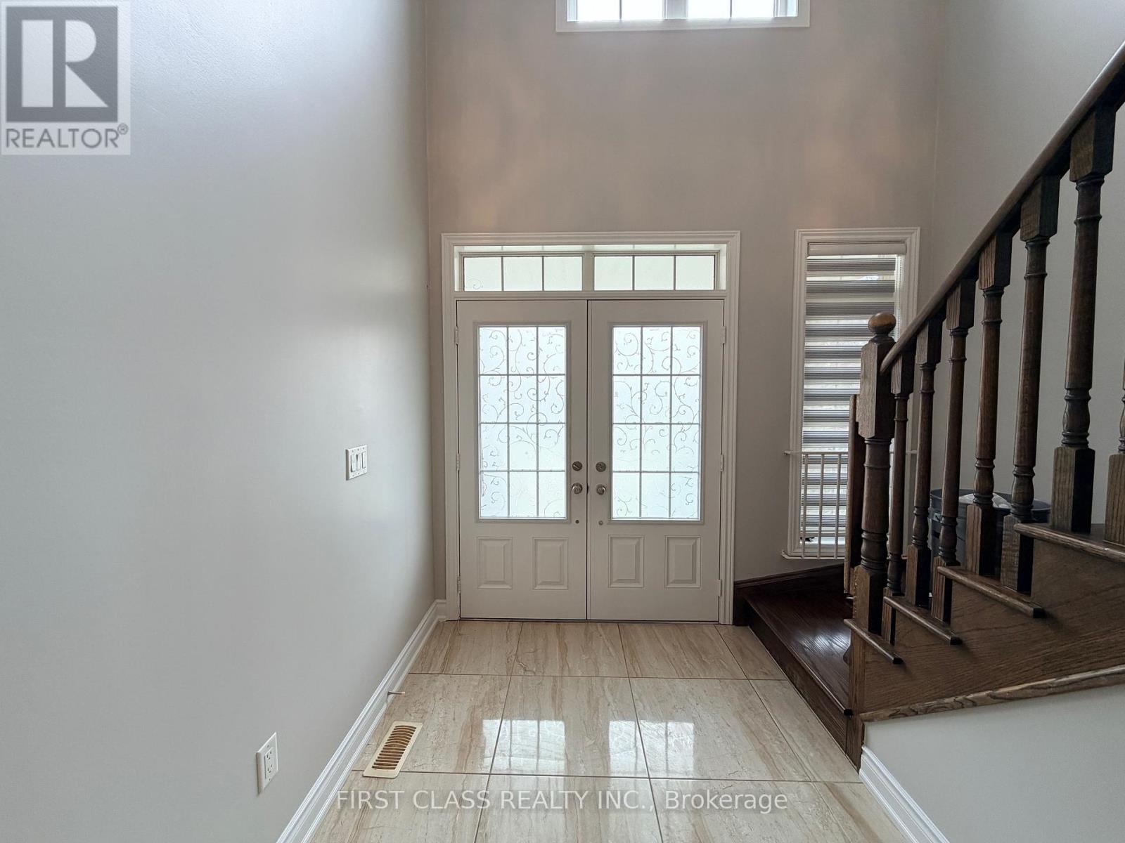 70 Livante Court, Markham, Ontario  L6C 1J5 - Photo 2 - N13020330