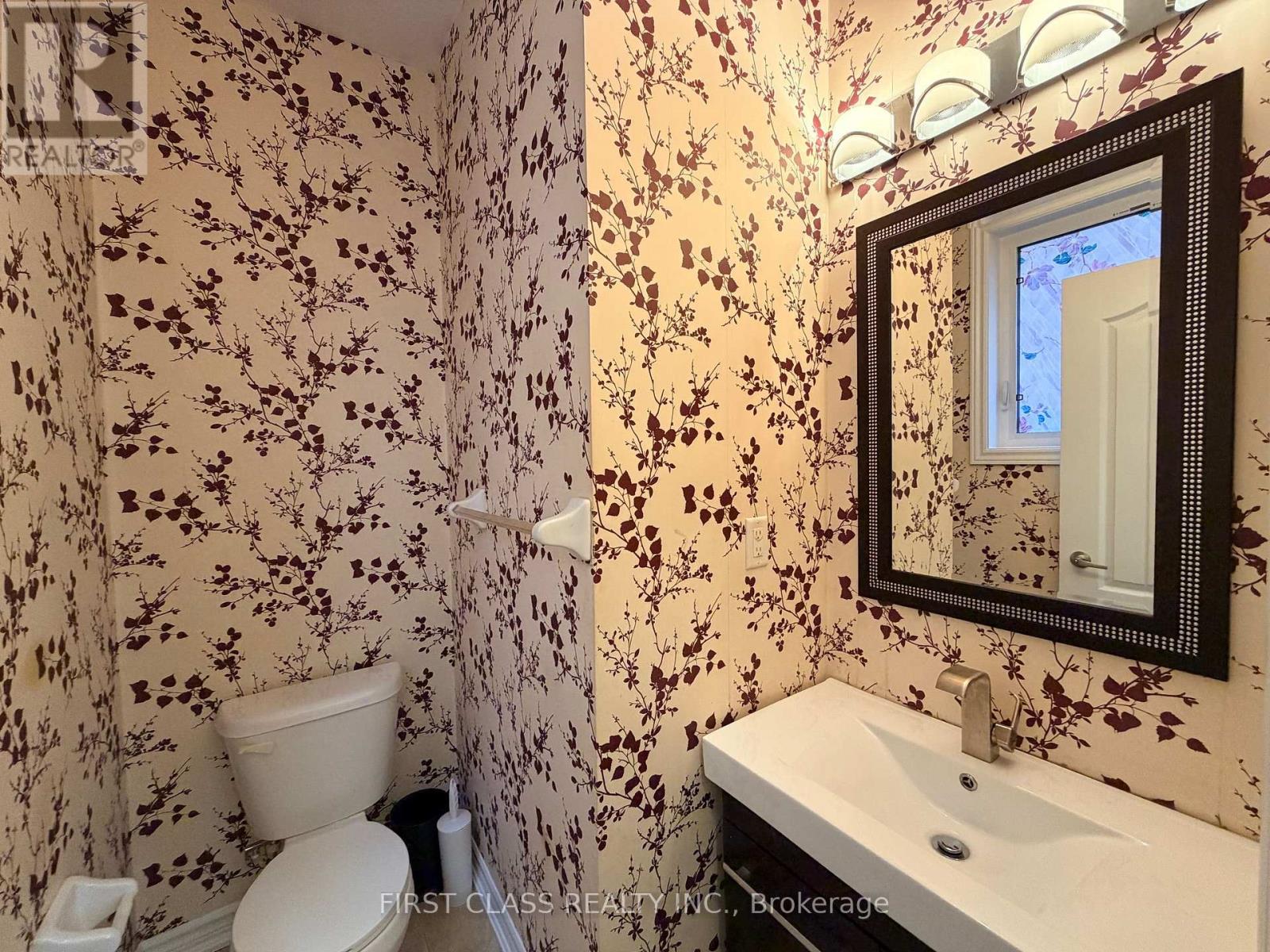 70 Livante Court, Markham, Ontario  L6C 1J5 - Photo 4 - N13020330