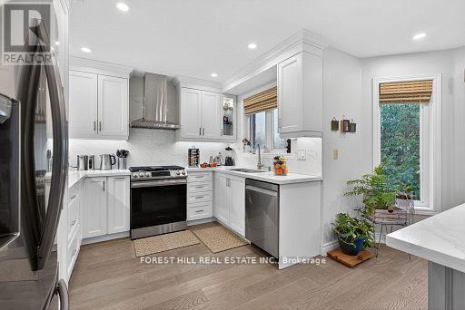 15 Toporowski Avenue, Richmond Hill, Ontario  L4S 2G8 - Photo 8 - N13020496