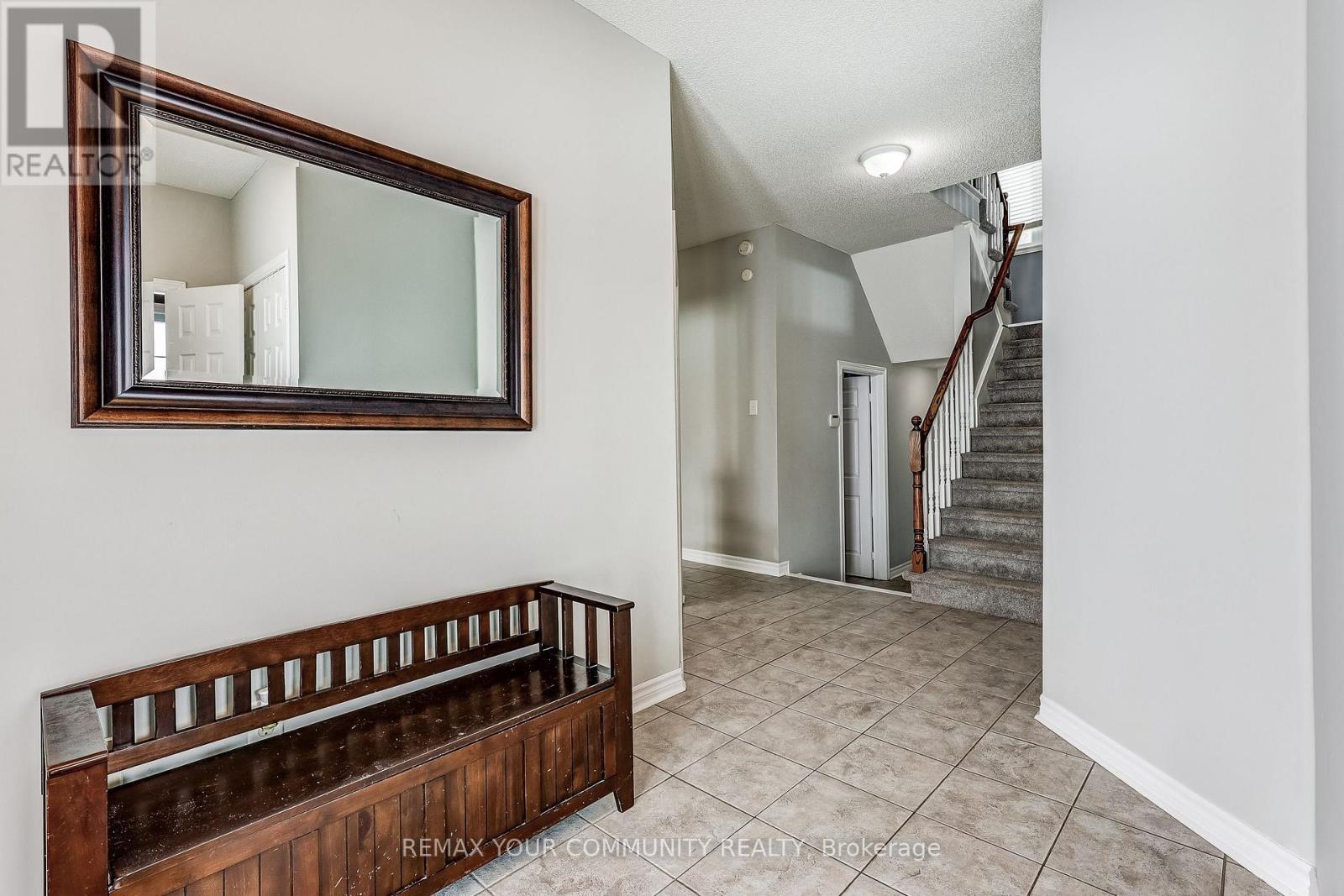 2 Laurelbank Crescent, Georgina, Ontario  L4P 4H6 - Photo 7 - N13020504