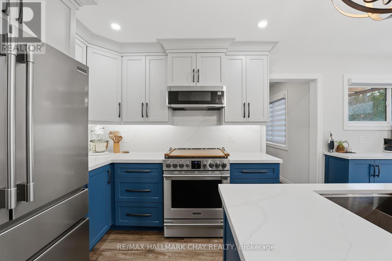 120 Herrell Avenue, Barrie (Painswick North), Ontario  L4N 6V1 - Photo 10 - S13020328