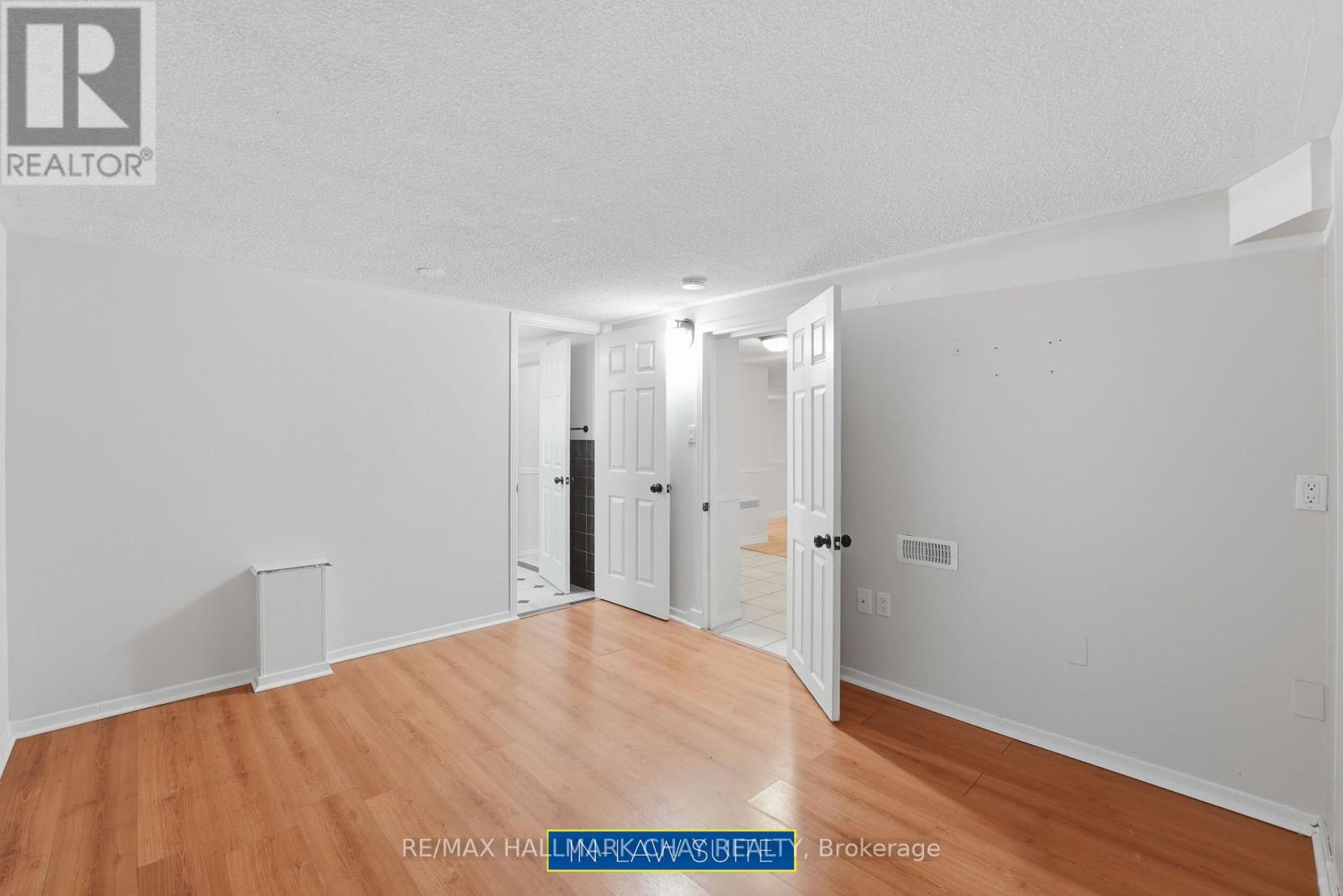 120 Herrell Avenue, Barrie (Painswick North), Ontario  L4N 6V1 - Photo 37 - S13020328