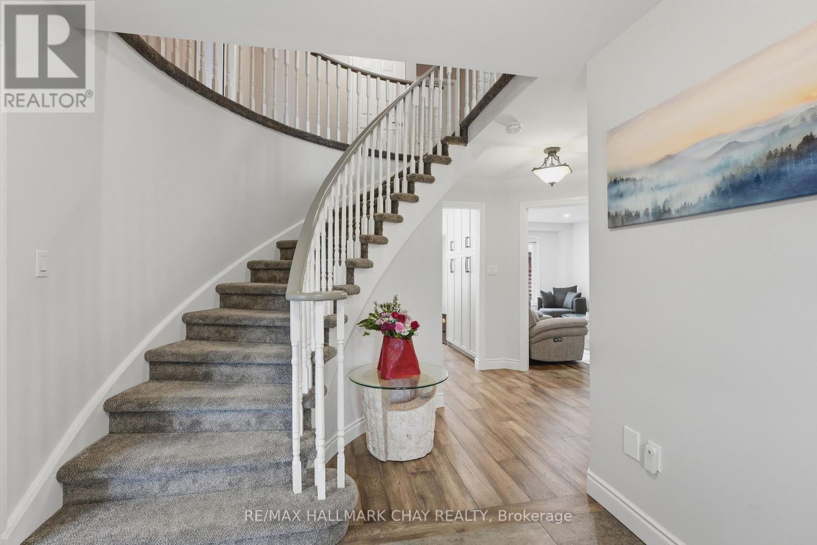 120 Herrell Avenue, Barrie (Painswick North), Ontario  L4N 6V1 - Photo 4 - S13020328