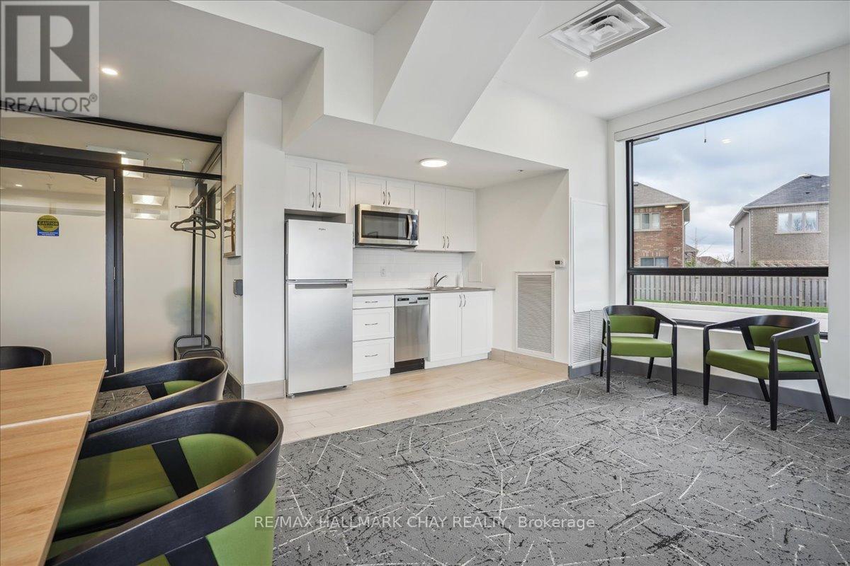 501 - 30 Hanmer Street W, Barrie (West Bayfield), Ontario  L4M 0J8 - Photo 6 - S13020406