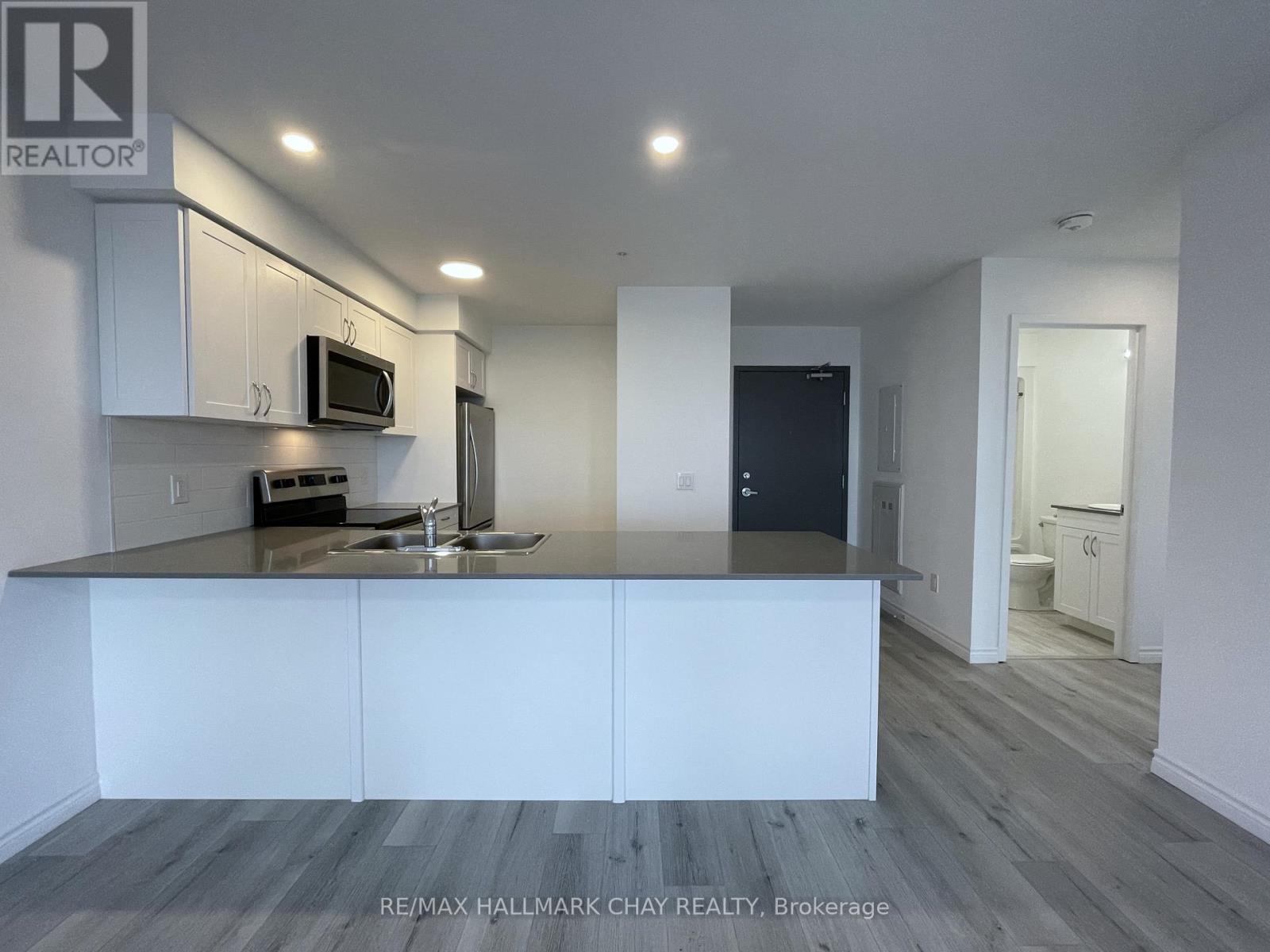 501 - 30 Hanmer Street W, Barrie (West Bayfield), Ontario  L4M 0J8 - Photo 9 - S13020406