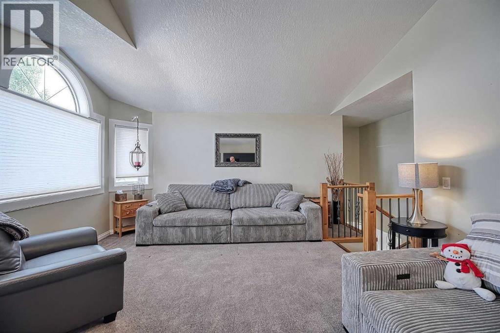 409 9 Street, Beiseker, Alberta  T0M 0G0 - Photo 24 - A2255852