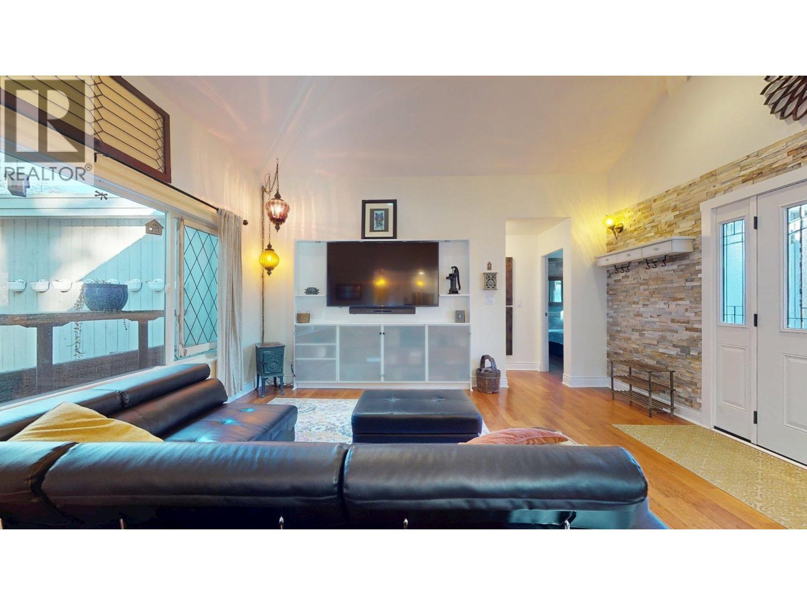 1110 Laramee Road, Squamish, British Columbia  V0N 1H0 - Photo 17 - R3110429