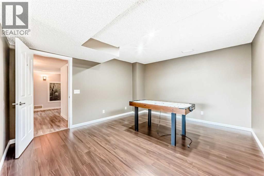 1396 Shawnee Road SW, Calgary, Alberta  T2Y 2H1 - Photo 39 - A2271876