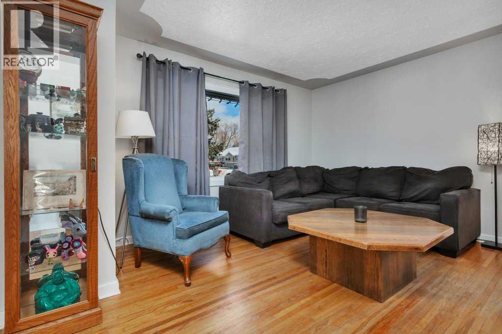 3601 41 Avenue, Red Deer, Alberta  T4N 2X7 - Photo 3 - A2297011