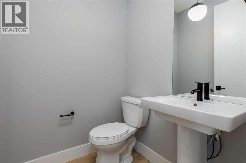 1209 Coopers Drive Sw, Airdrie, Alberta  T4B 3T6 - Photo 17 - A2276588