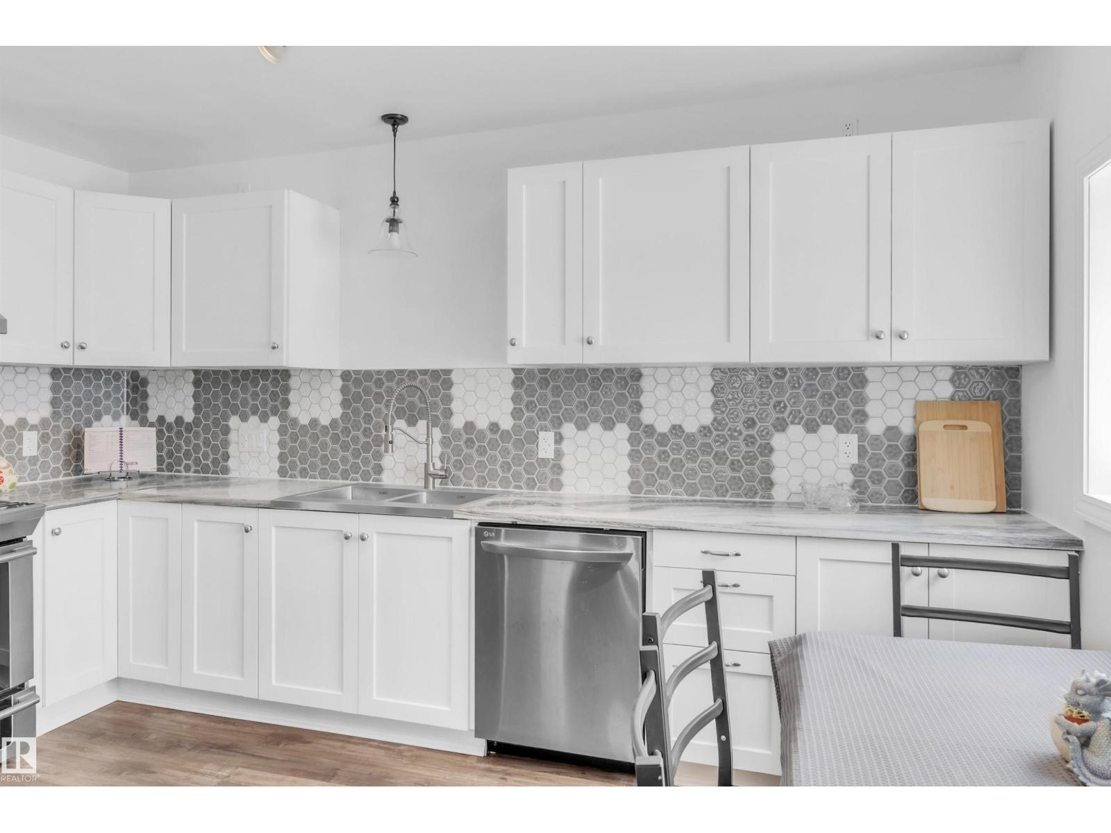 5107 52 Ave, Bonnyville Town, Alberta  T9N 2A6 - Photo 5 - E4483216