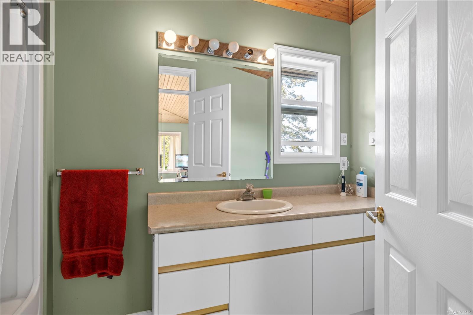 1545 Dorcas Point Rd, Nanoose Bay, British Columbia  V9P 6B4 - Photo 49 - 1032585