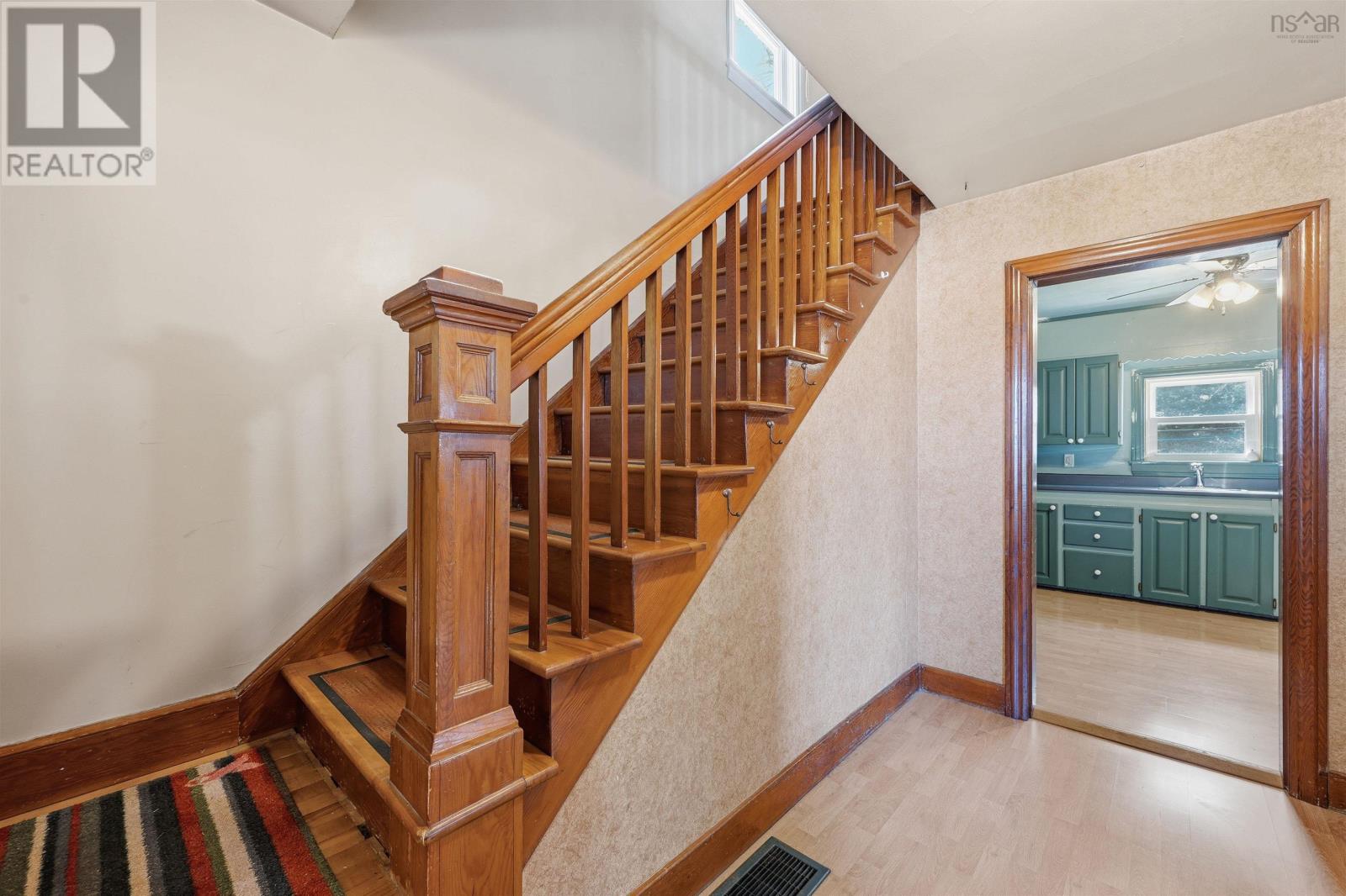 10 Margate Drive, Armdale, Nova Scotia  B3P 1N6 - Photo 3 - 202607992