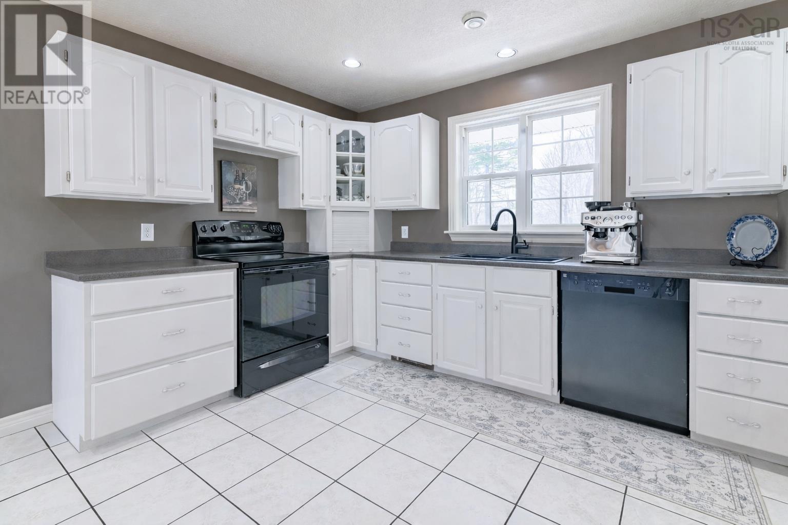 665 Maple Street, East Berwick, Nova Scotia  B0P 1E0 - Photo 11 - 202607999