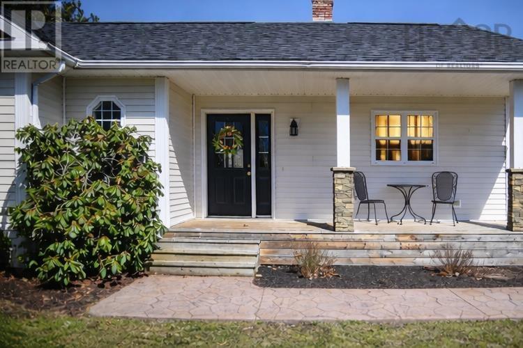 665 Maple Street, East Berwick, Nova Scotia  B0P 1E0 - Photo 3 - 202607999