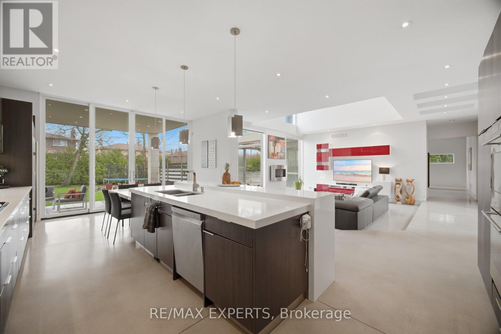 1527 Glenhill Crescent, Mississauga, Ontario  L5H 3C4 - Photo 12 - W13020210