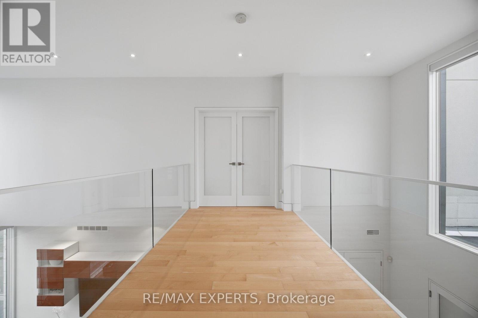 1527 Glenhill Crescent, Mississauga, Ontario  L5H 3C4 - Photo 30 - W13020210