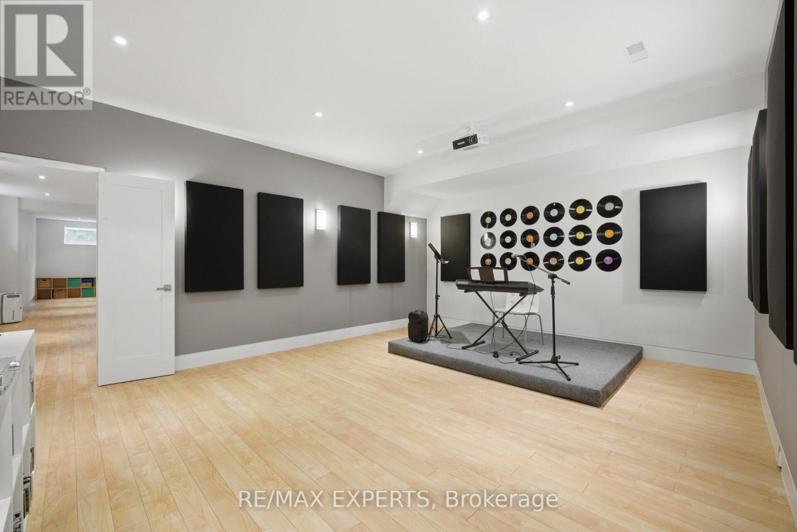 1527 Glenhill Crescent, Mississauga, Ontario  L5H 3C4 - Photo 46 - W13020210